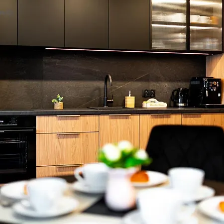 Wonder - Orlik - Blisko Arena, Kosciolka Wang I Szlakow Lejlighed