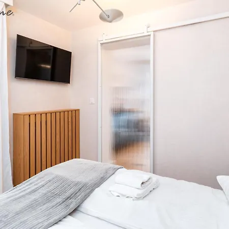 Wonder - Orlik - Blisko Arena, Kosciolka Wang I Szlakow Lejlighed